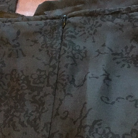 Finite Black Chiffon Skirt - Picture 2 of 3